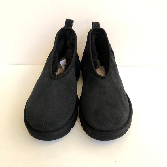 UGG CLASSIC ULTRA MICRO MINI BLACK SHEARLING LINED BOOT US 7 / EU 38 / UK 5